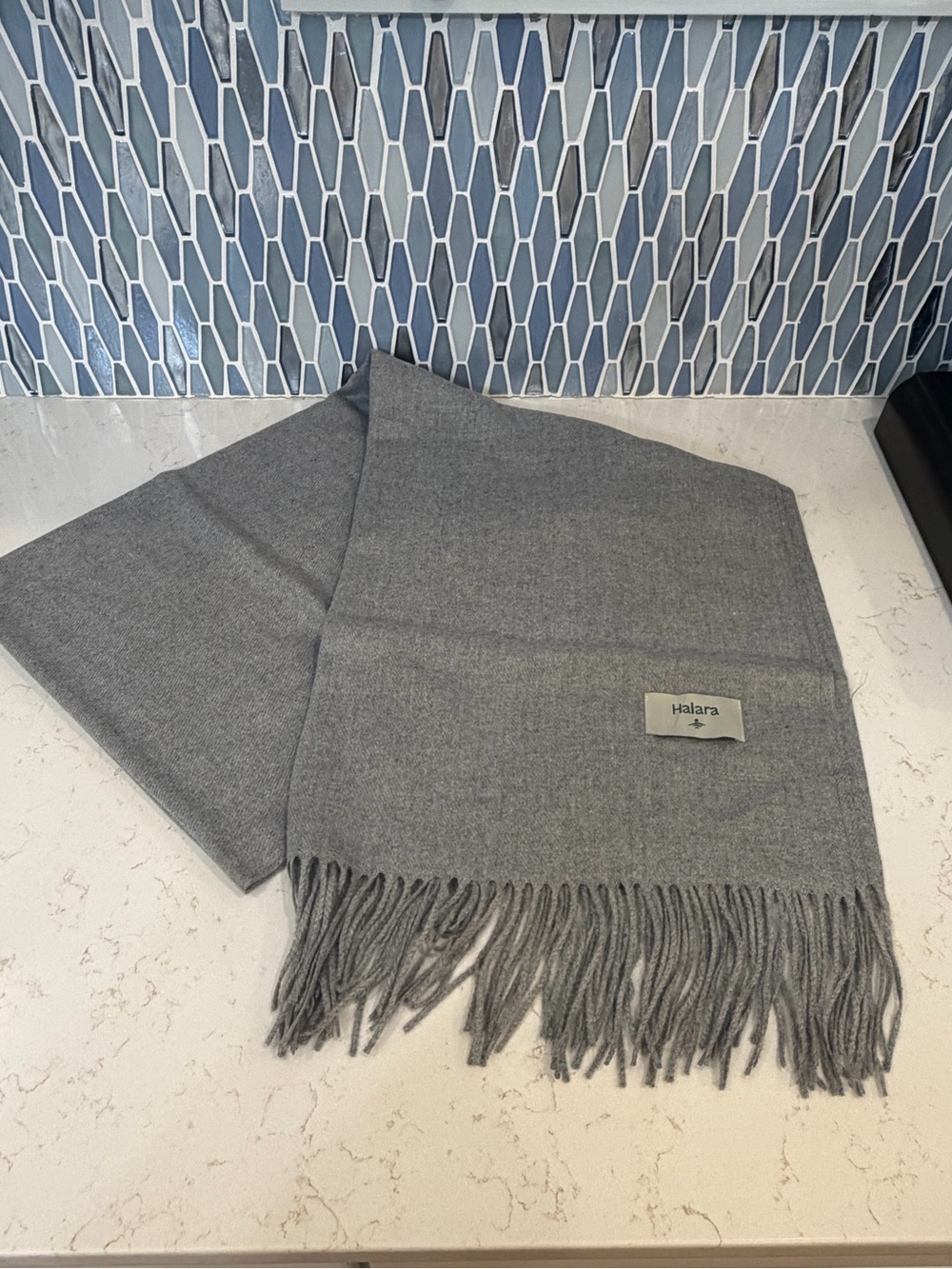 HALARA Gray Knit Scarf/Wrap - Picture 3 of 3